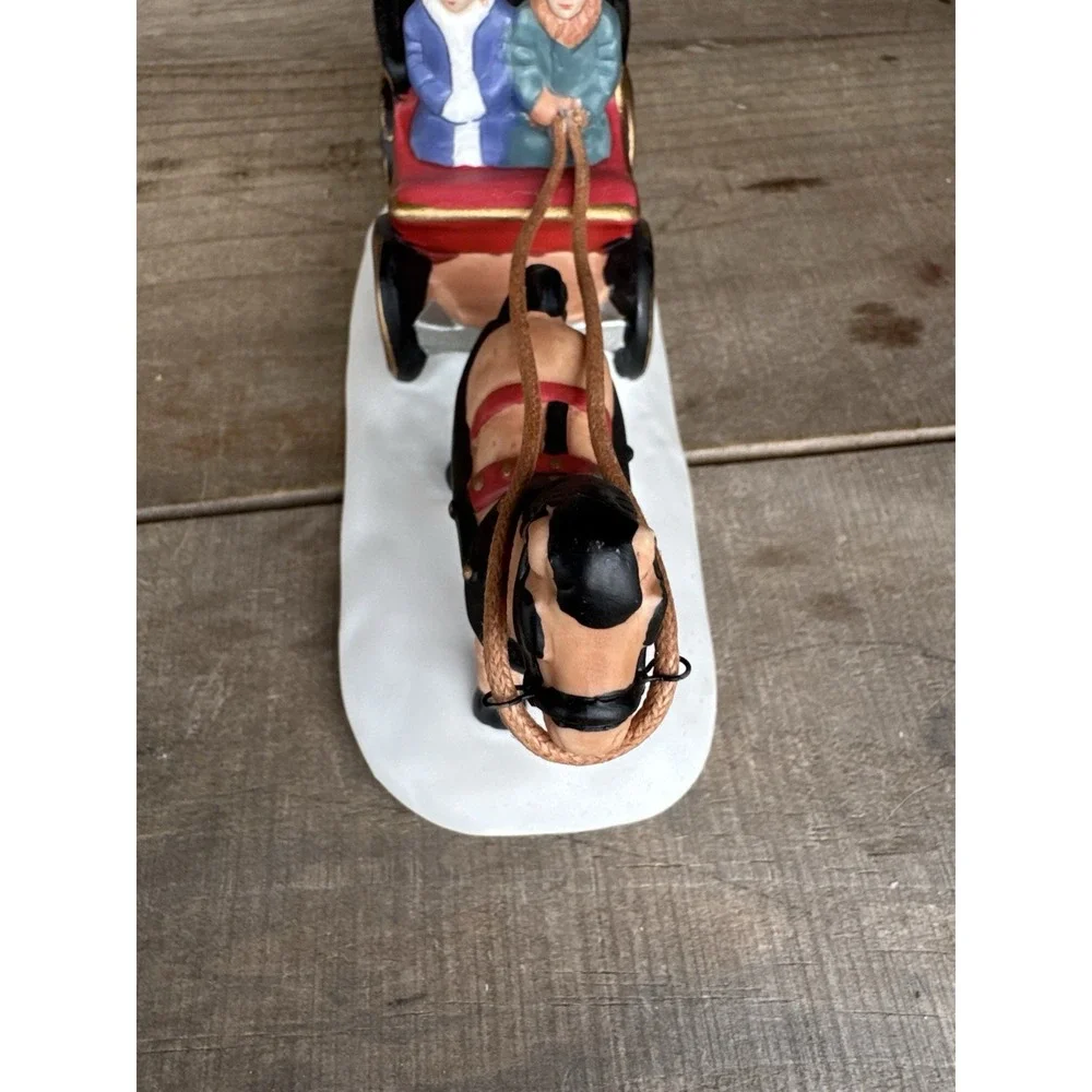 Carriage Ride‎ Figurine, Vintage 1996, Horse Drawn, Christmas Village Decoration